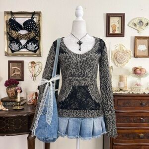 Y2k girly grunge cozy subversive sweater w lace details and front pockets